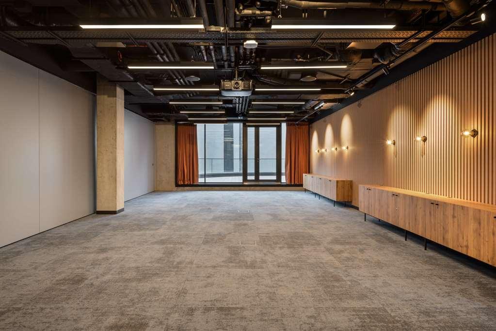 Hotel Barcelo Warsaw Powisle Servizi foto
