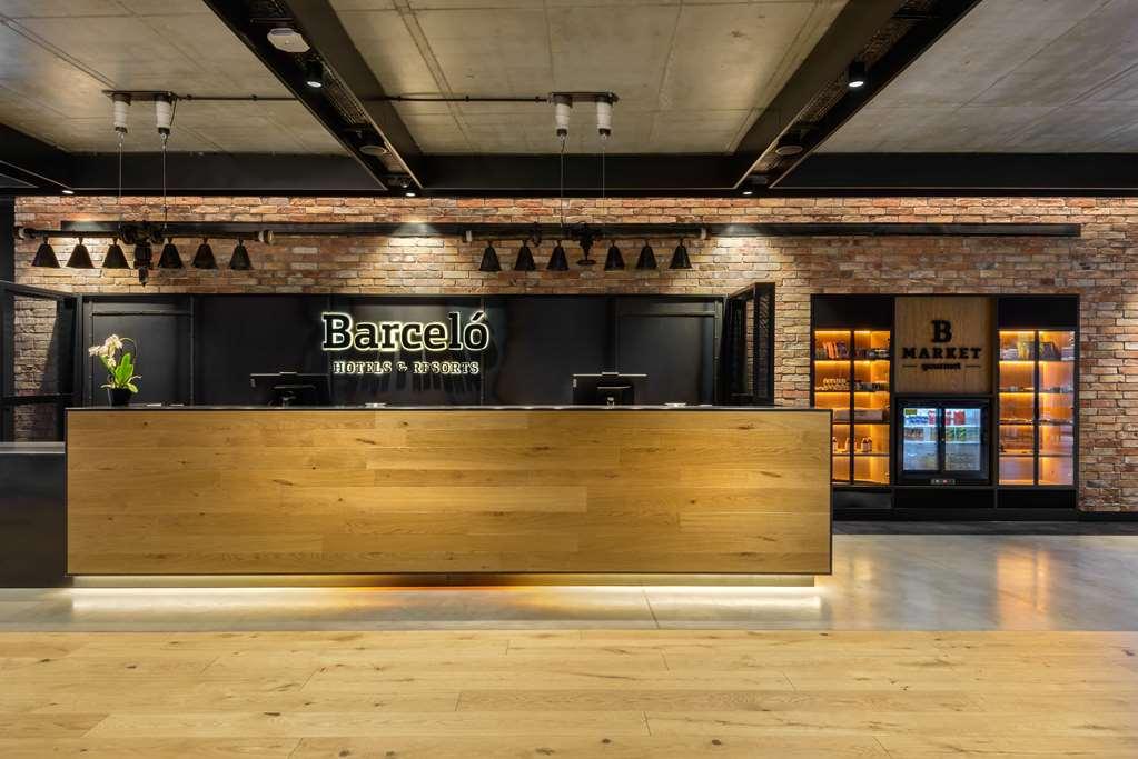 Hotel Barcelo Warsaw Powisle Interno foto